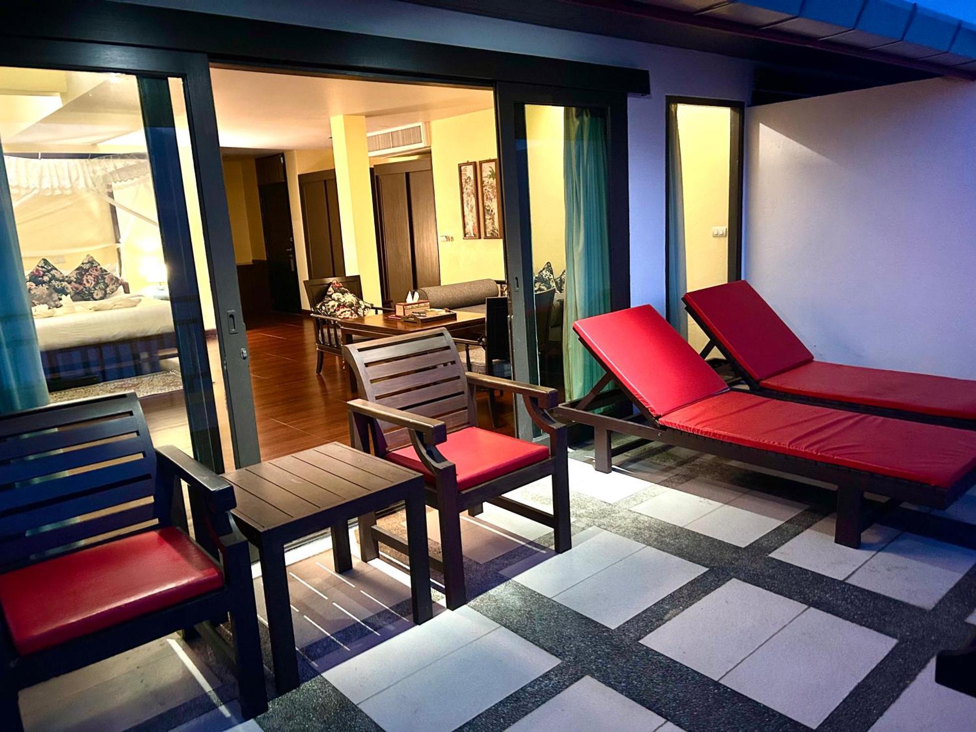 Resort Cinnamon