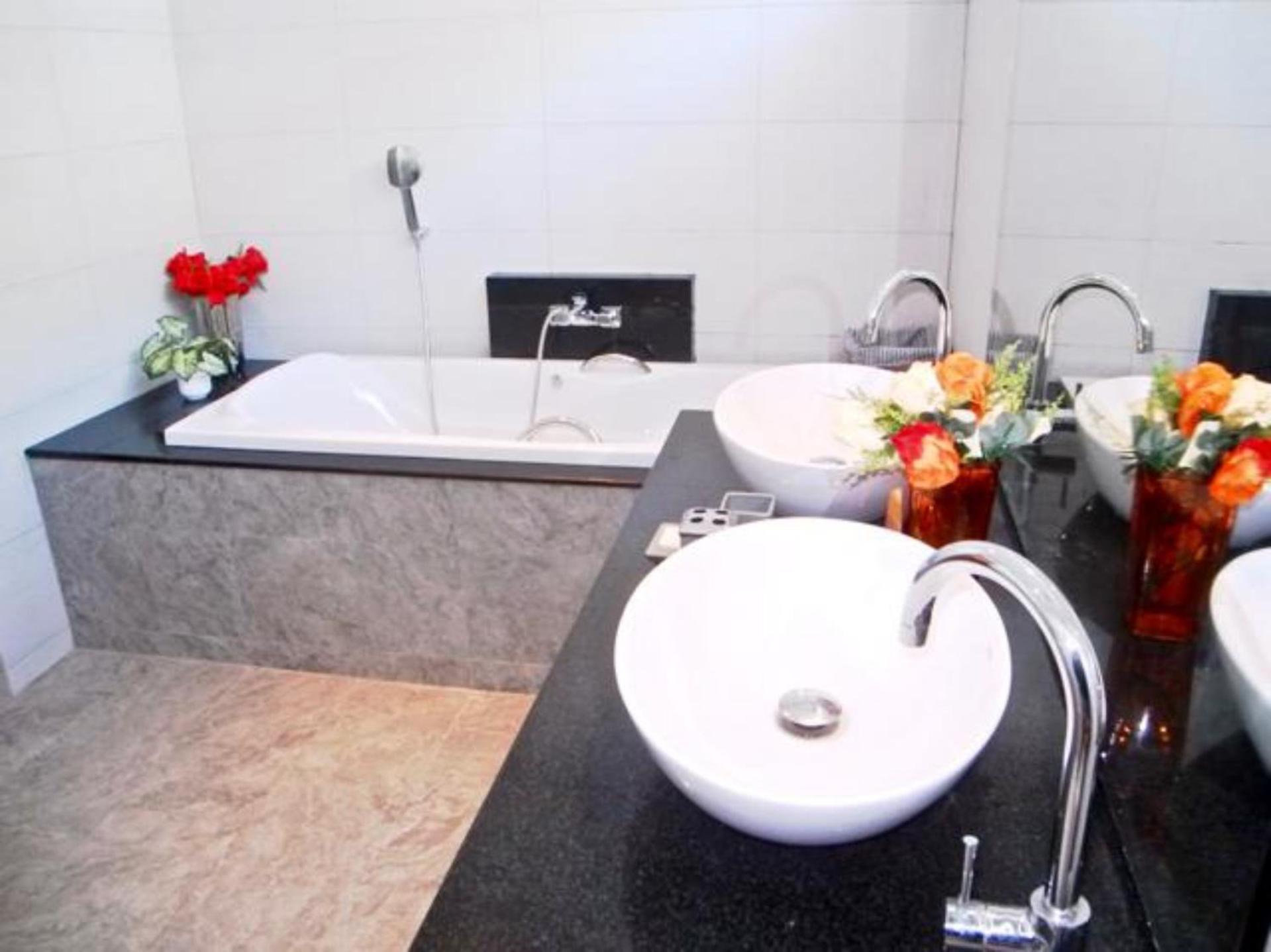 Skylight 2 Bedrooms In Villa