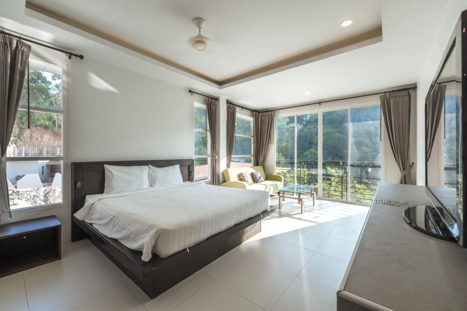 Little Hill * Kamala Beach