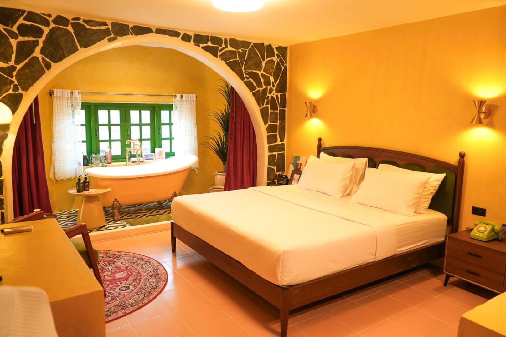 The Castello Resort Ko Lan