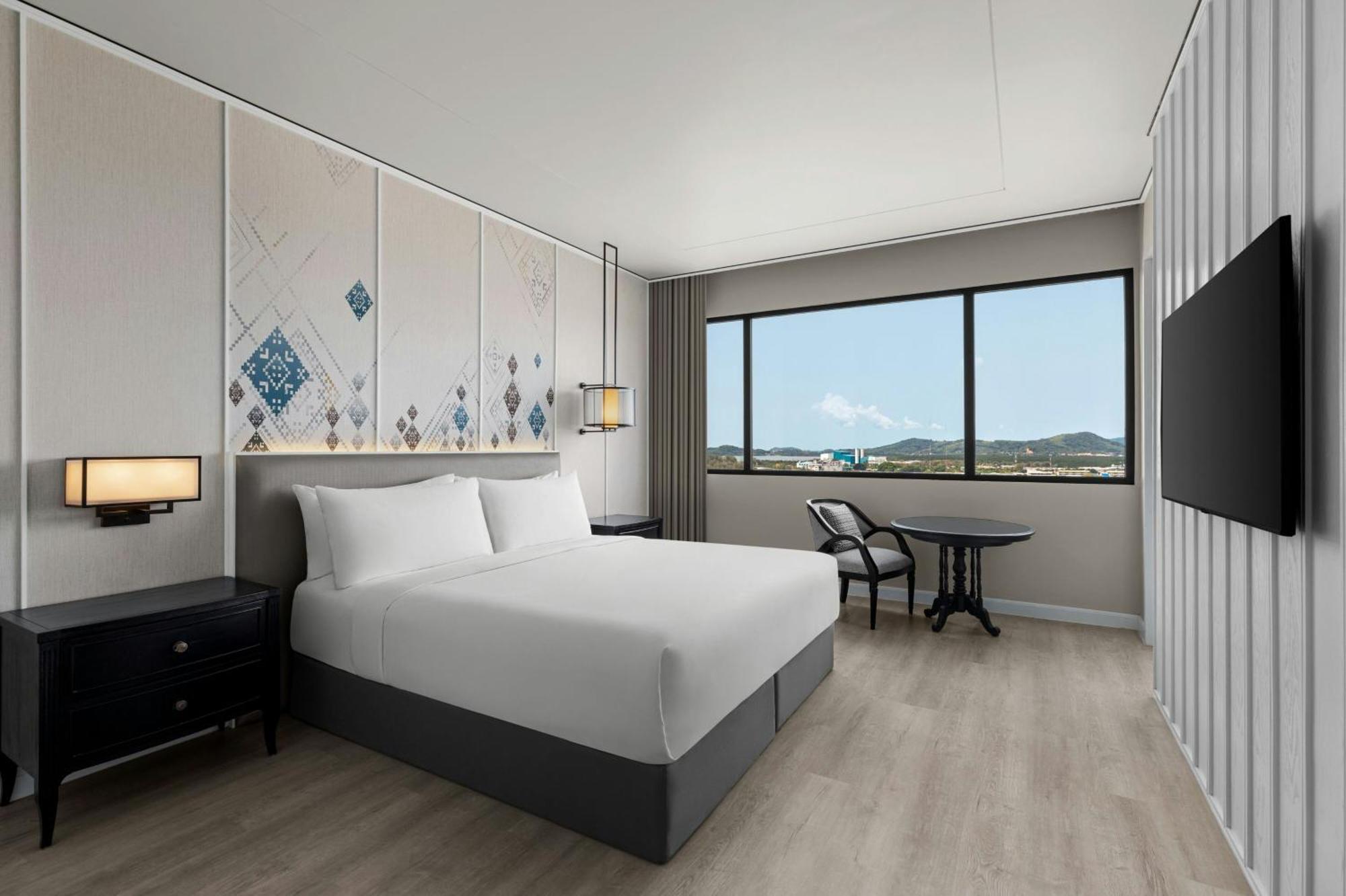 Hotel Courtyard By Marriott Town Phuket