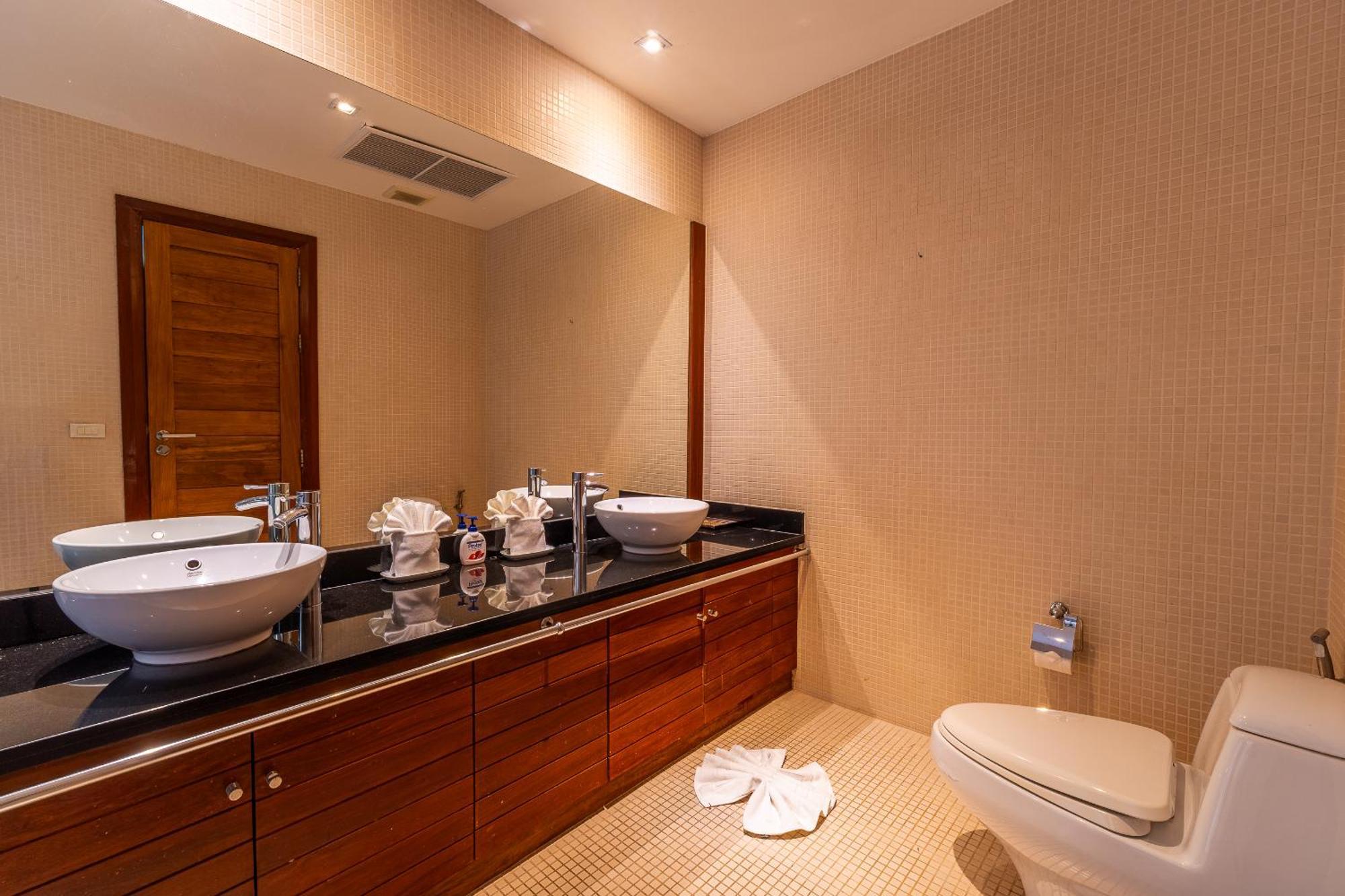 The - Private Retreat, 10-min Walk To Bangtao *