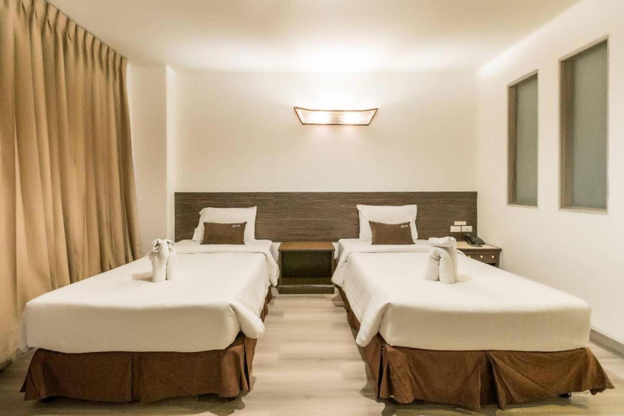 Sunday Ja Hotel