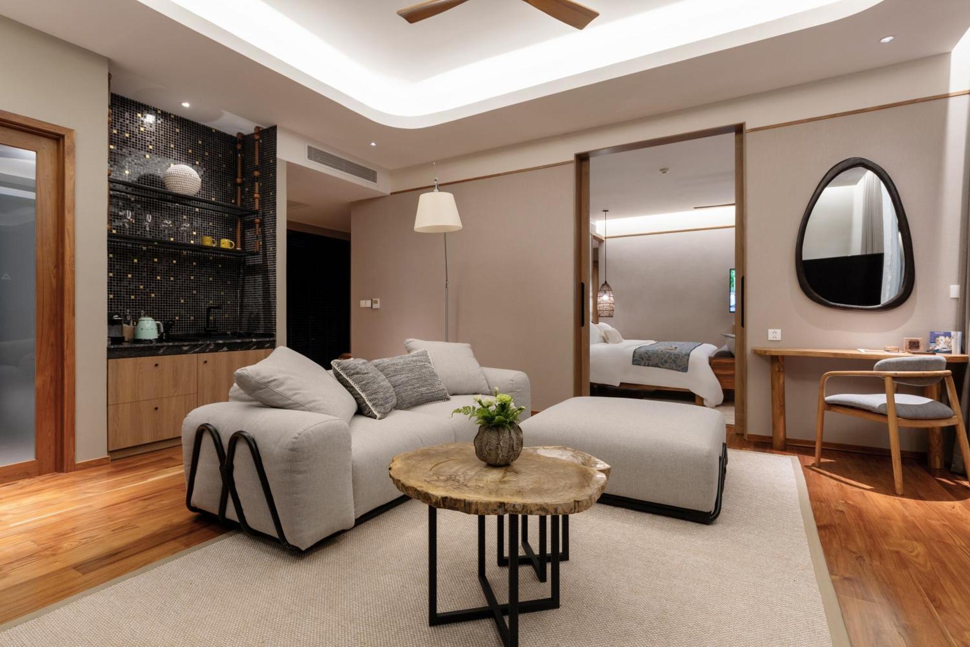 Varana Krabi 5*
