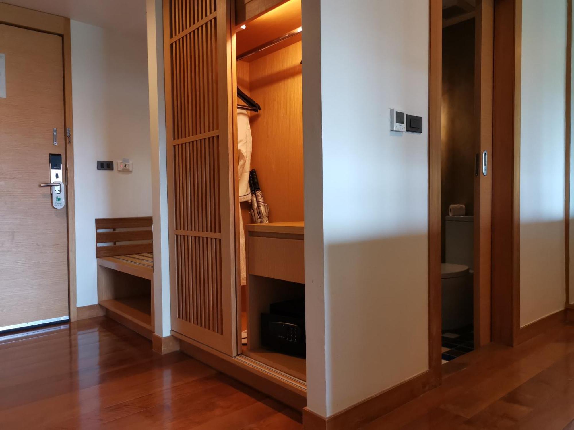 Prana Nandana 4*