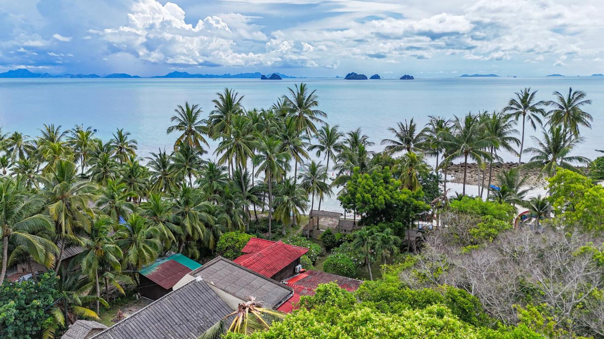 The Wooden House 3br - Sunset Garden Villa Taling Ngam (Koh Samui)