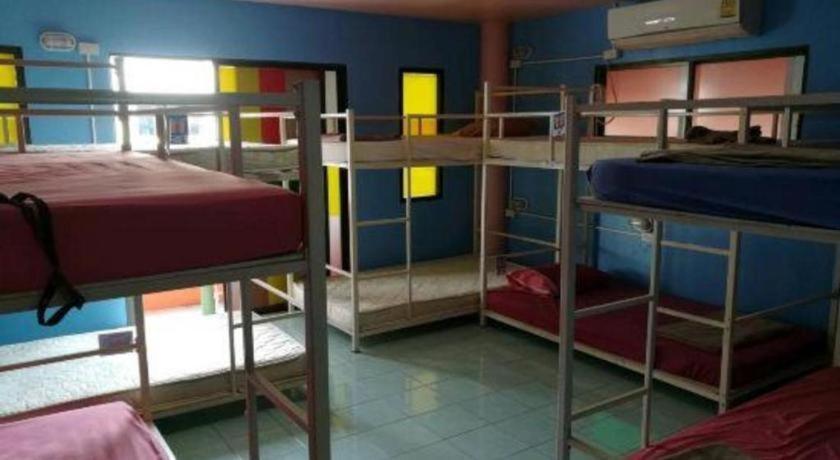Oyo 586 I Albergue Phuket