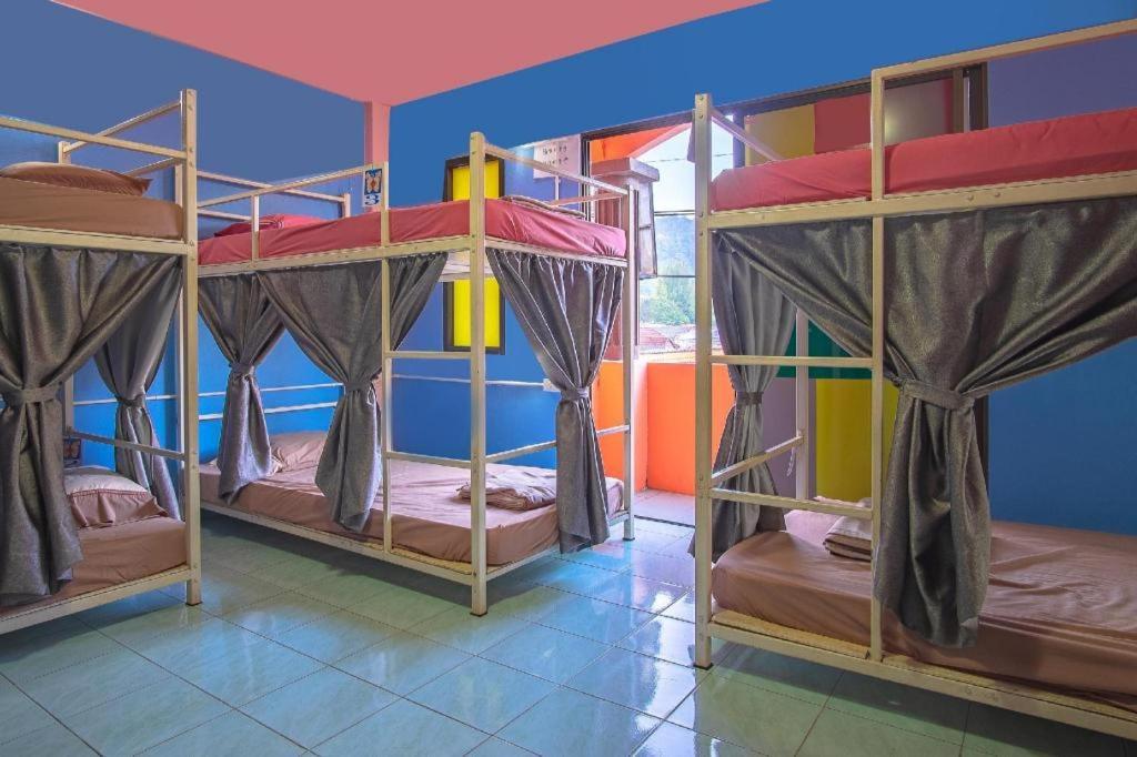 Oyo 586 I Albergue Phuket