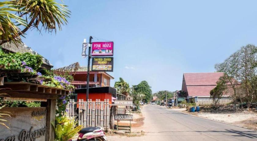 Oyo 797 Pink House Hotel