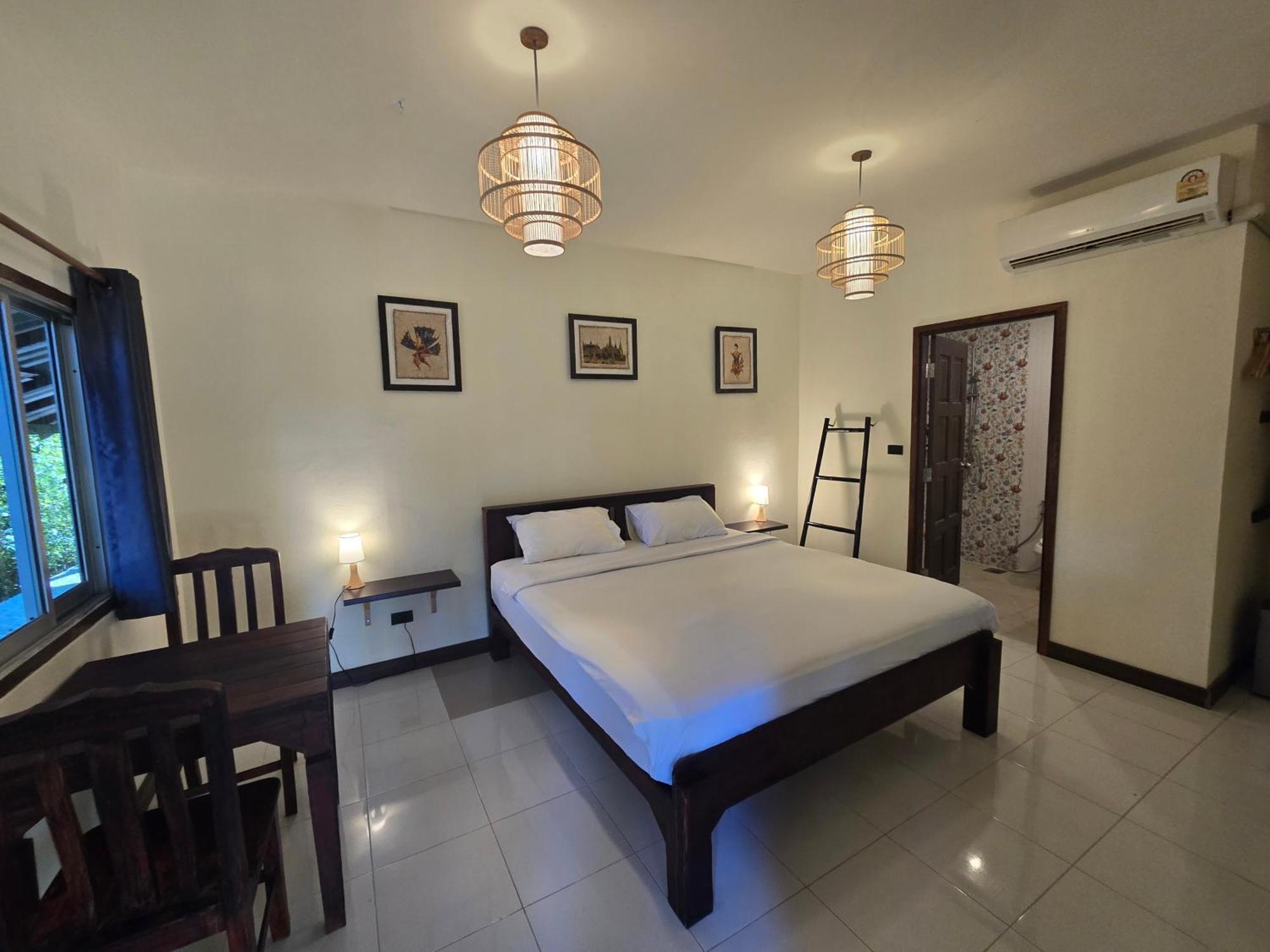 The Blue Gecko Resort *
