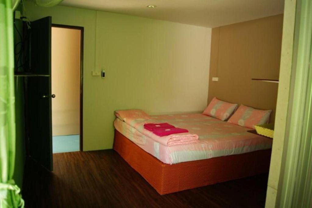 Oyo 1163 Eden Phuket