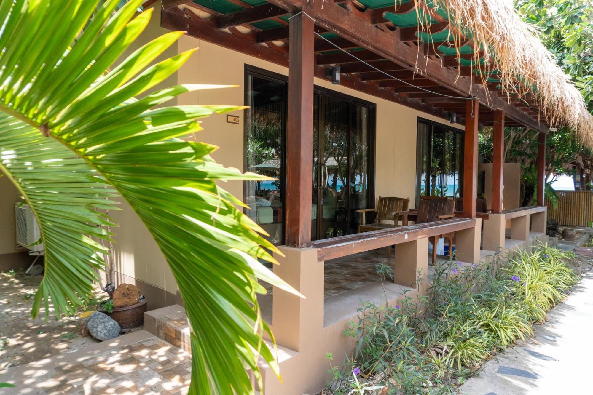Lanta Riviera Resort 3*