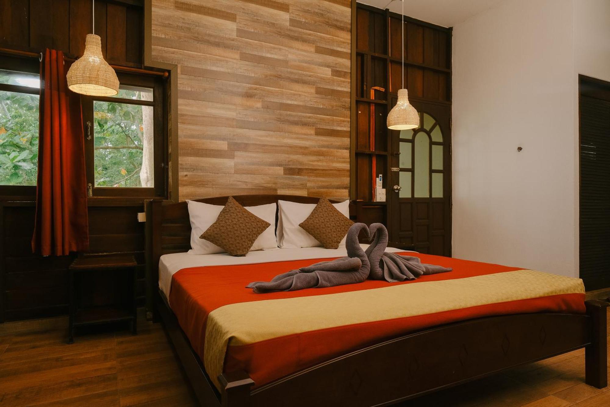 Joy And Restaurant Guest house Koh Jum
