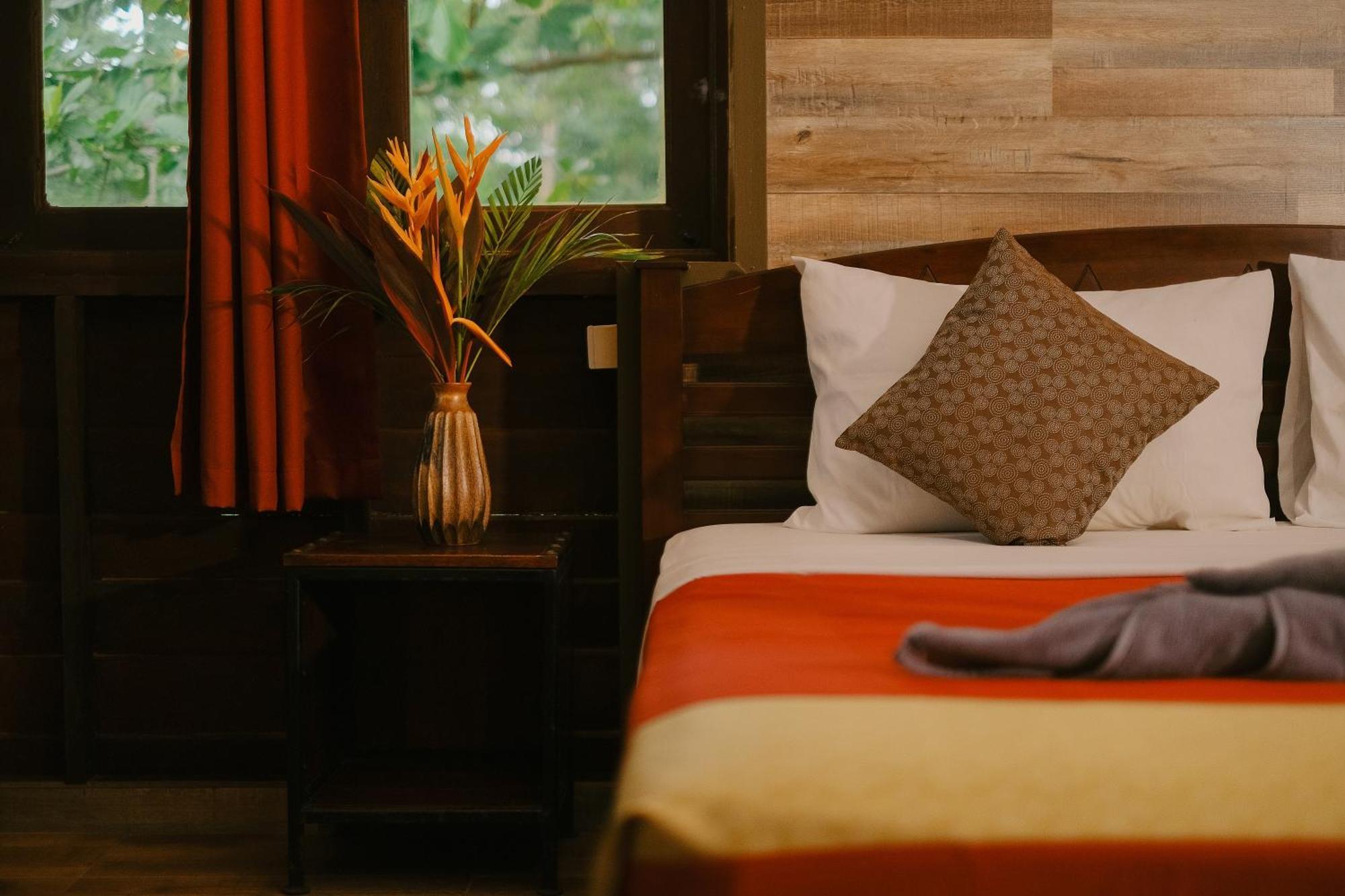 Guest house Joy And Restaurant
