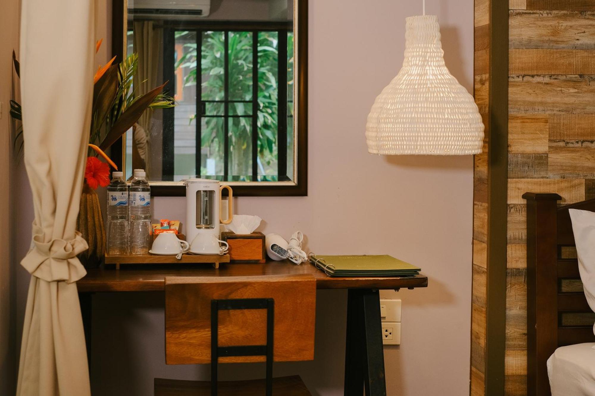 Guest house Joy And Restaurant 2*