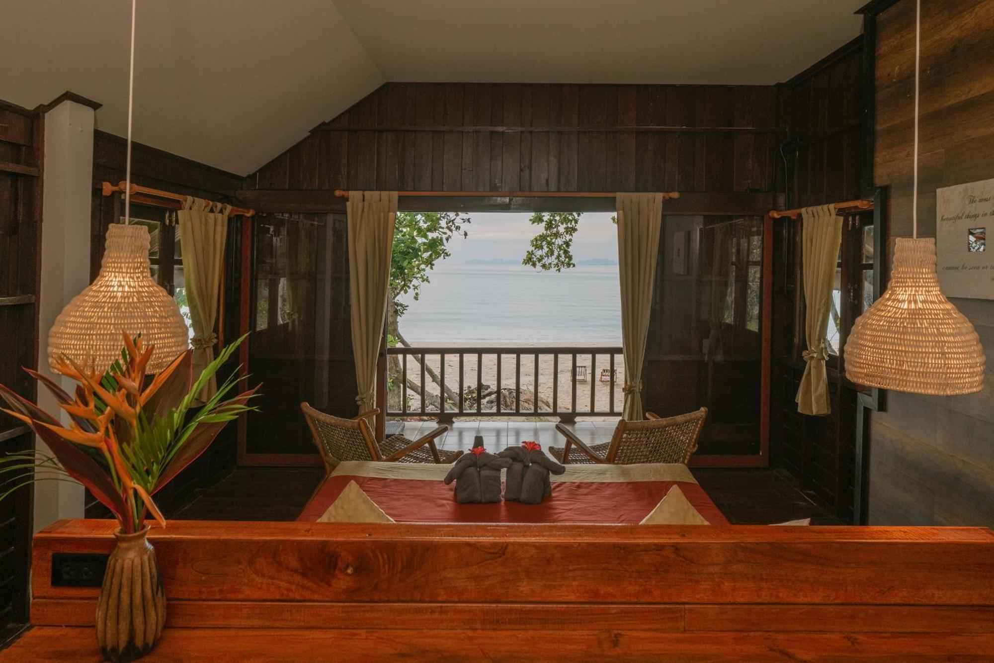Joy And Restaurant Guest house