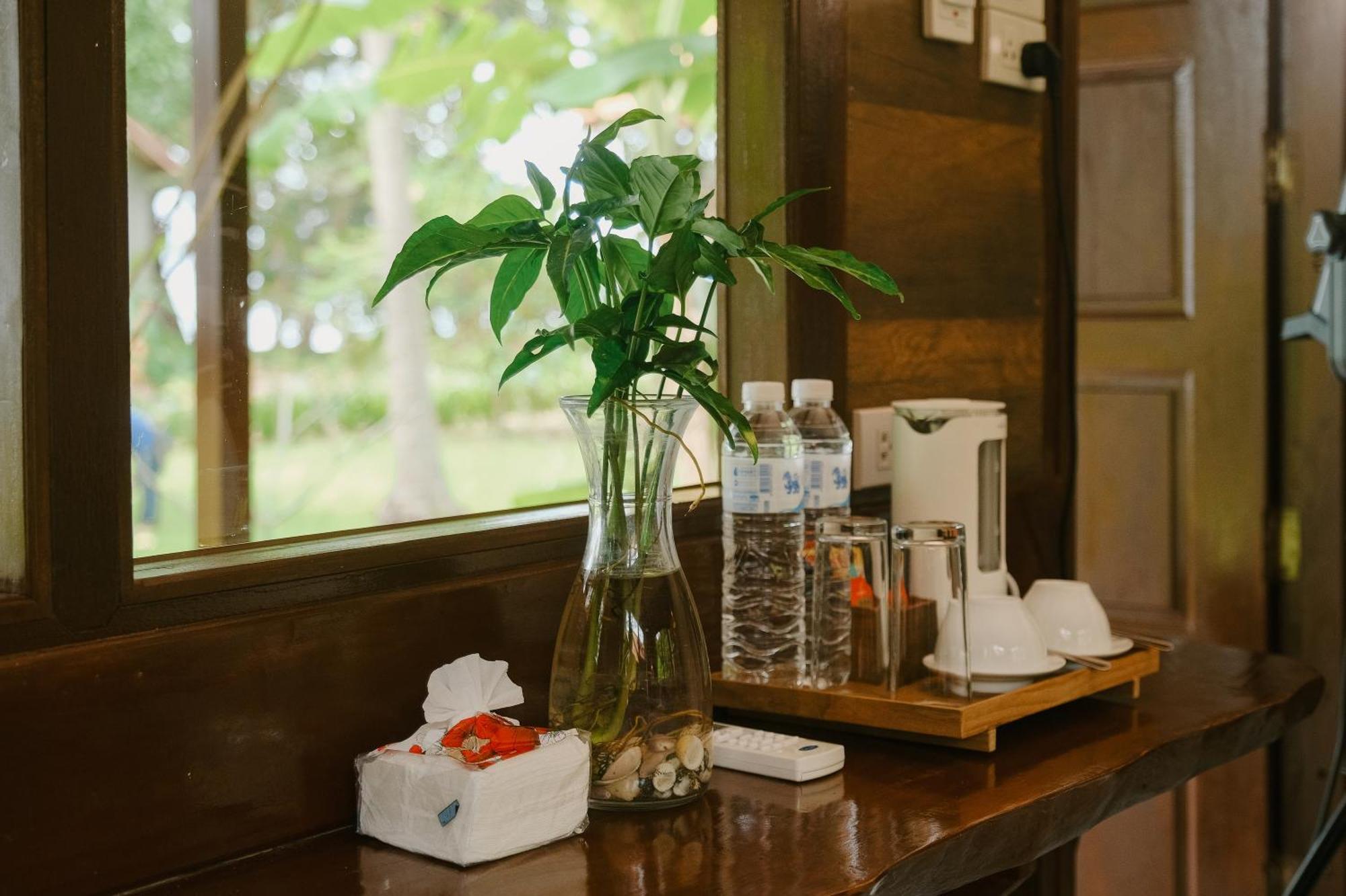 Joy And Restaurant Guest house