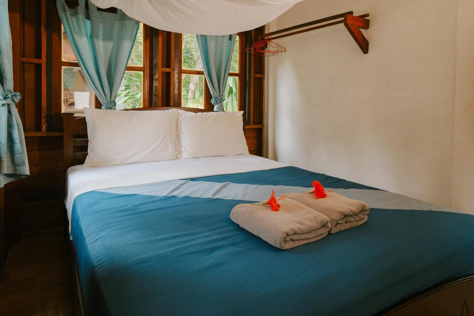 Guest house Joy And Restaurant Koh Jum