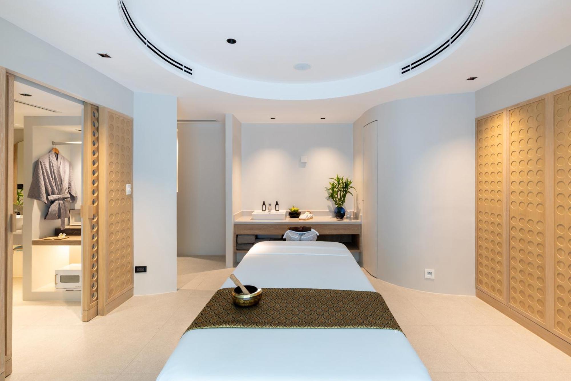 Centara Phuket - Sha Extra Hotel
