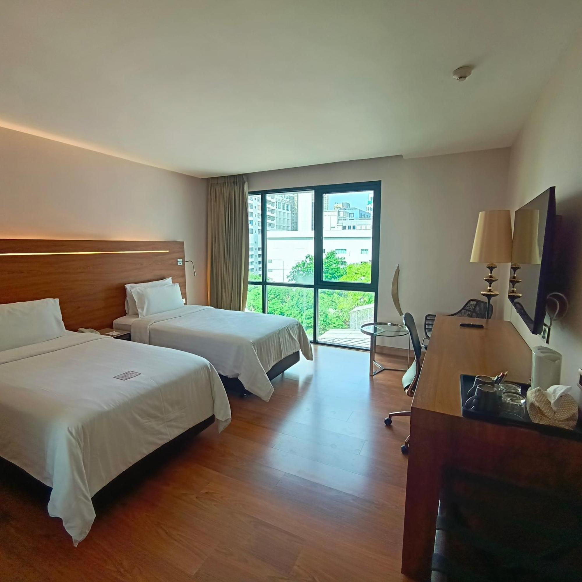 Sacha's Uno Sha 3* Bangkok