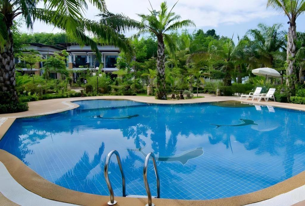 Nattha Waree Hot Spring And Resort