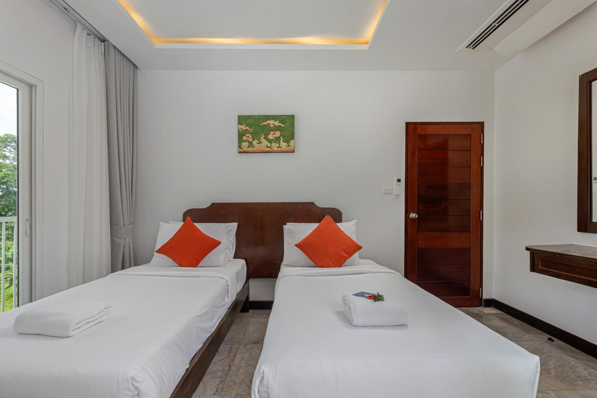Phunawa Phuket - Sha Resort 4*