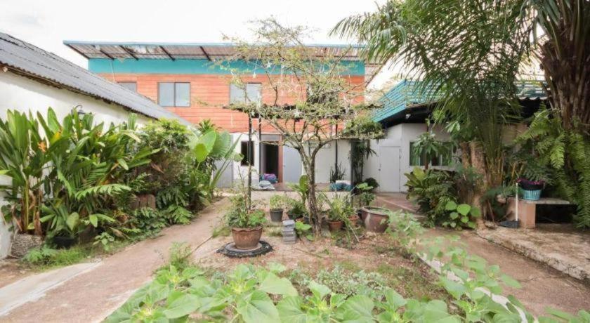 Oyo 1163 Eden 2* Phuket
