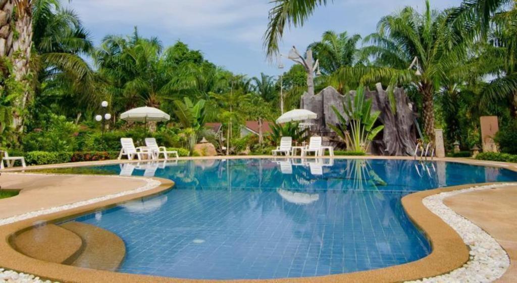 Resort Nattha Waree Hot Spring And Ban Nua Khlong