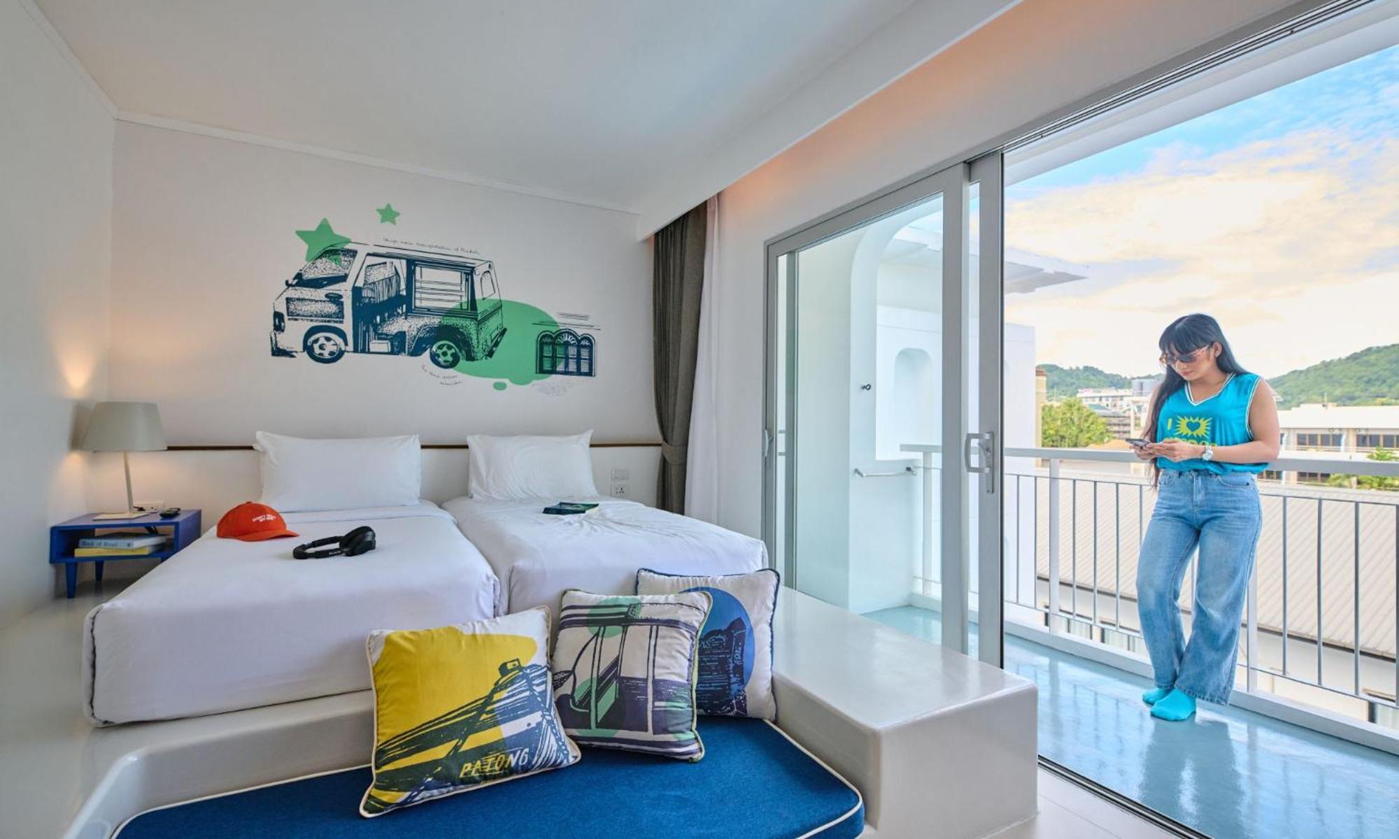 Lub D Phuket - Near & Vibrant Social Vibe