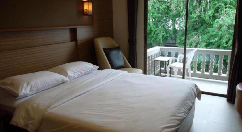 Lodge Honey Pattaya