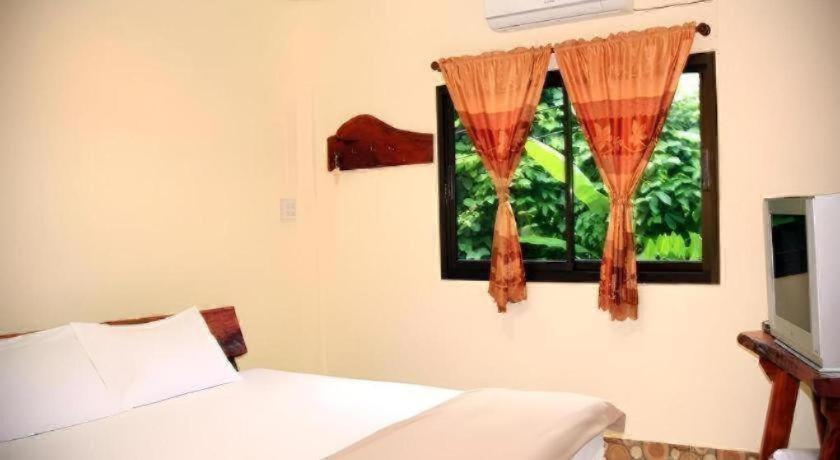 Resort Tambai 2*