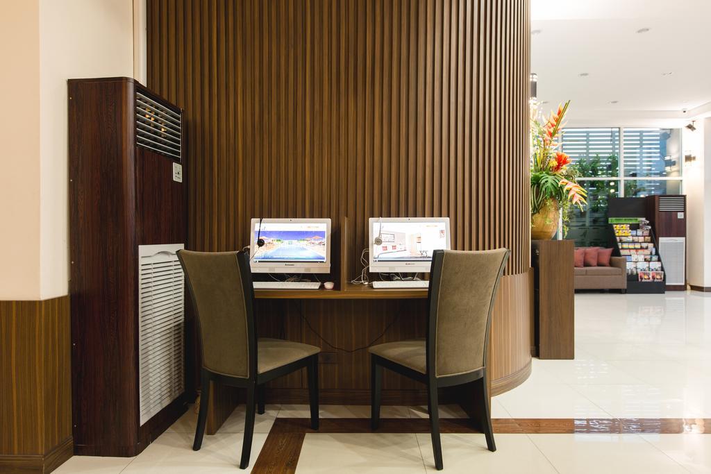 Hotel Adelphi
