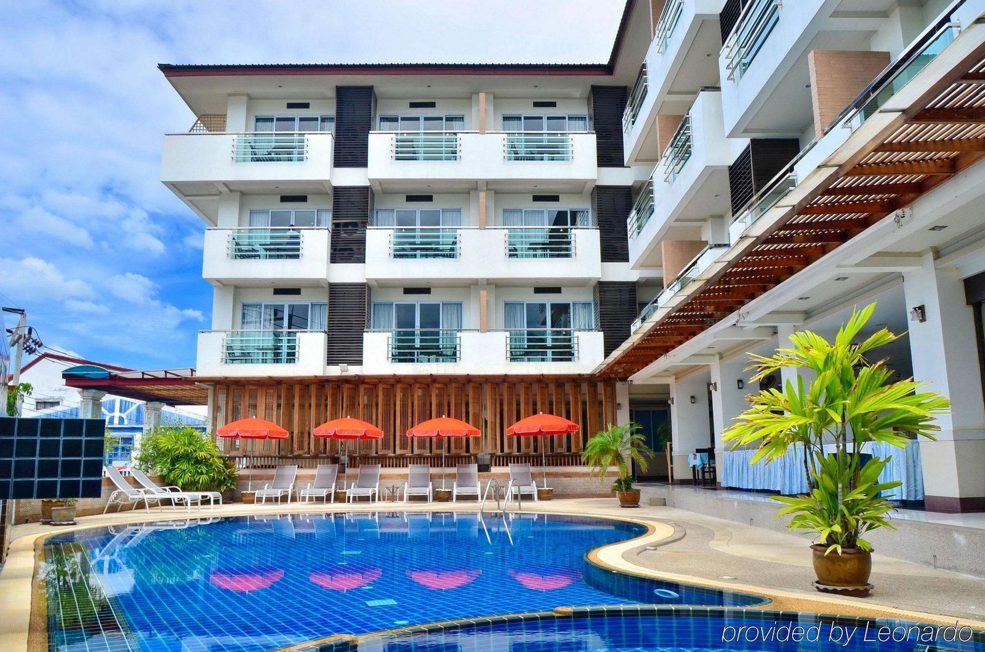Hotel First