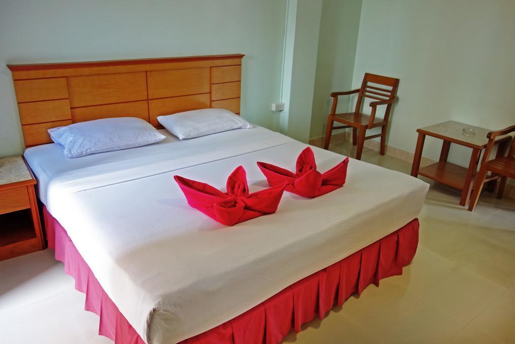 Lek Jomtien Beach