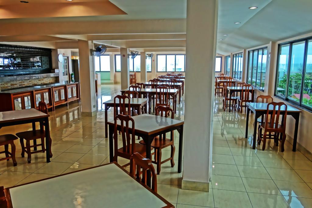 Lek Hotel Jomtien Beach