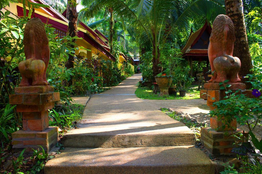 Emerald Garden (adults Only)