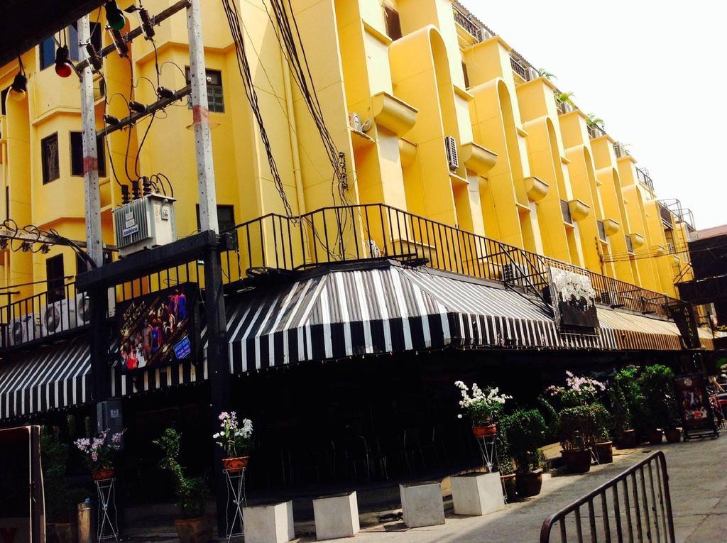 Hotel The Ambiance 3*