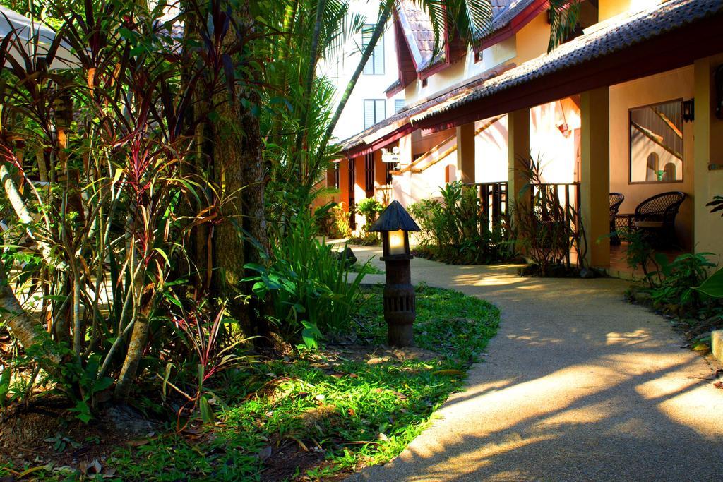 Emerald Garden (adults Only)