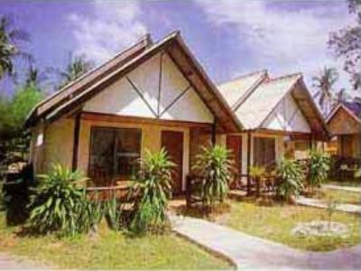 Lanta Sunny House Resort 3*