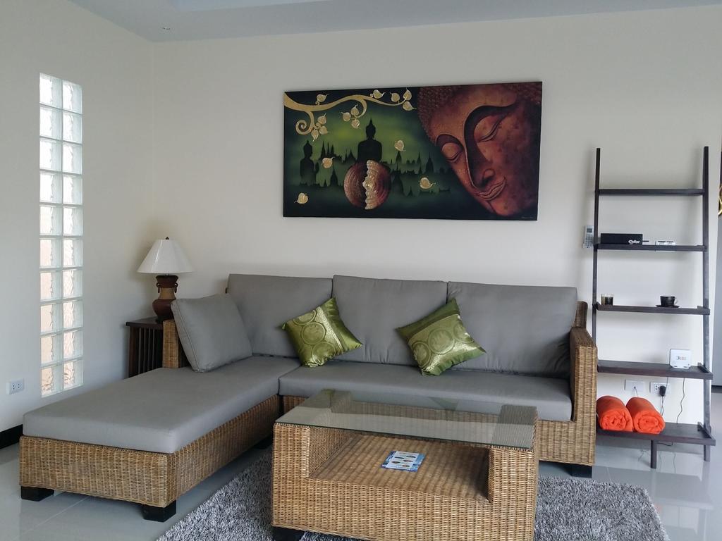 Plunge Tropical Villa *