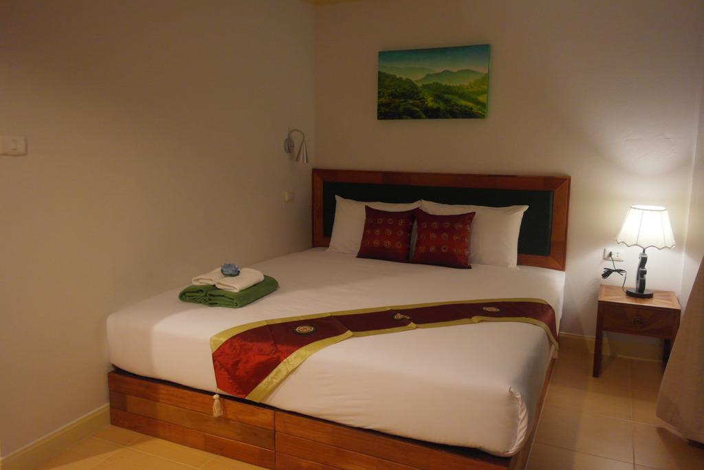 Hotel Lanta At - Sha Extra