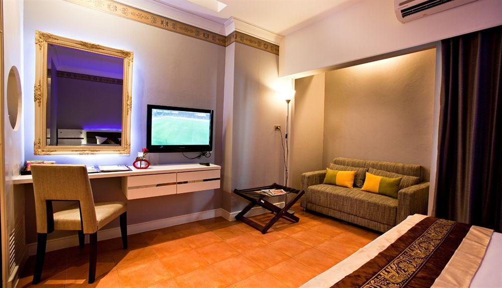 Hotel C & N Patong, Phuket
