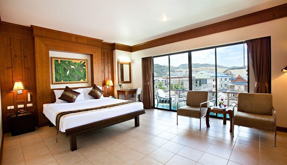 C & N Patong, Phuket 3*