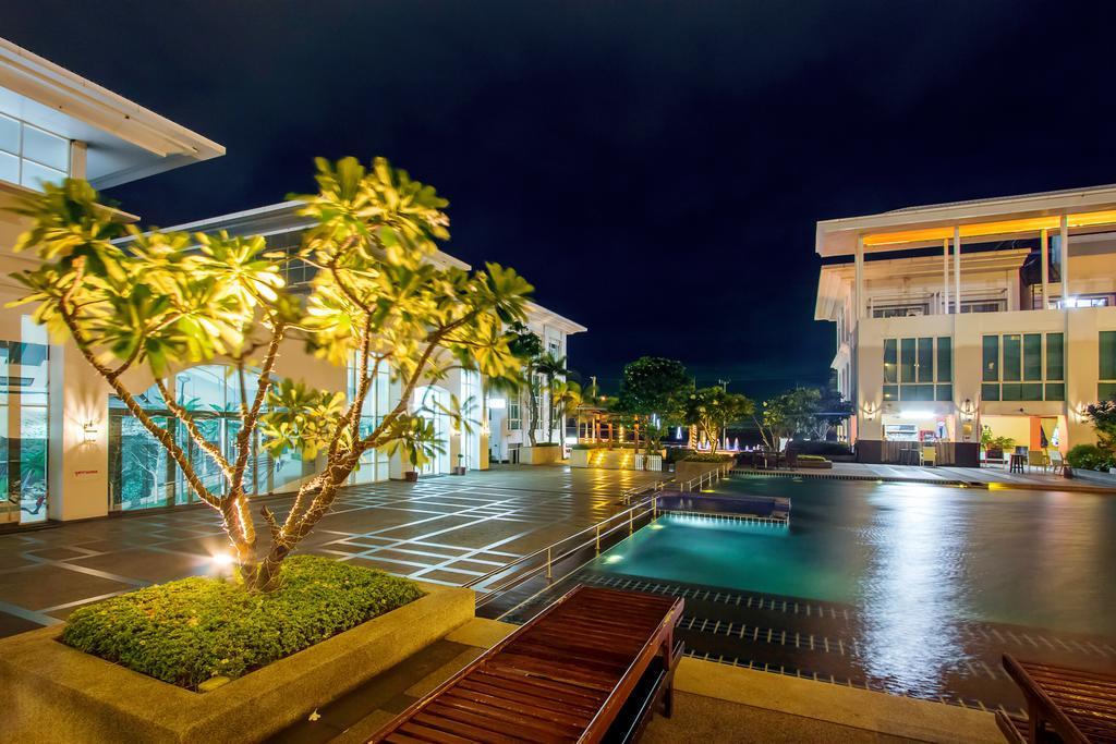 D Varee Beach, Pattaya 5*