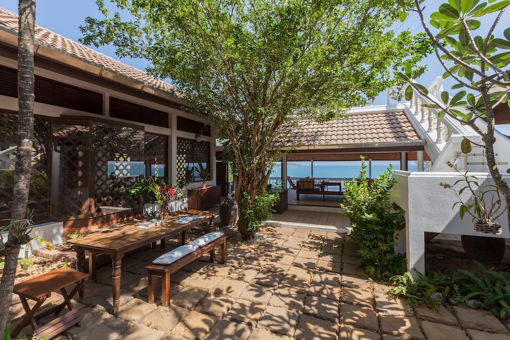 Baan Khunying - Secluded Phuket Beachfront Villa