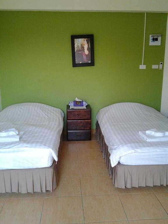 Yanadin Service 2* Bang Saen
