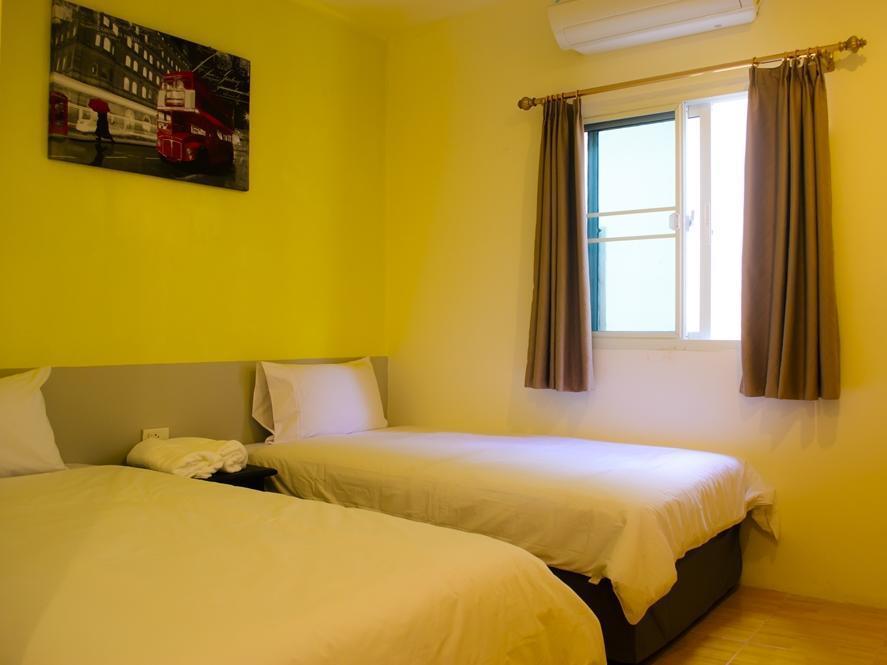 Room Hostel