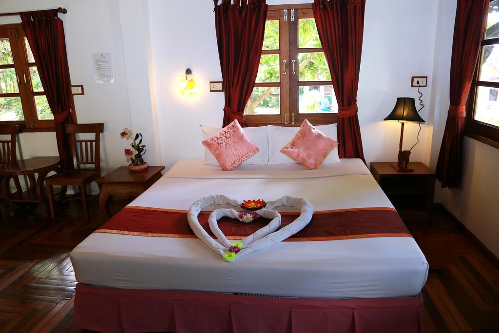 Hotel Reuanthai Village 2*