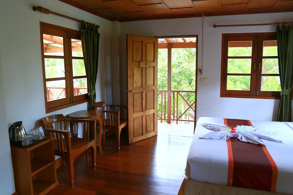 Hotel Reuanthai Village 2*