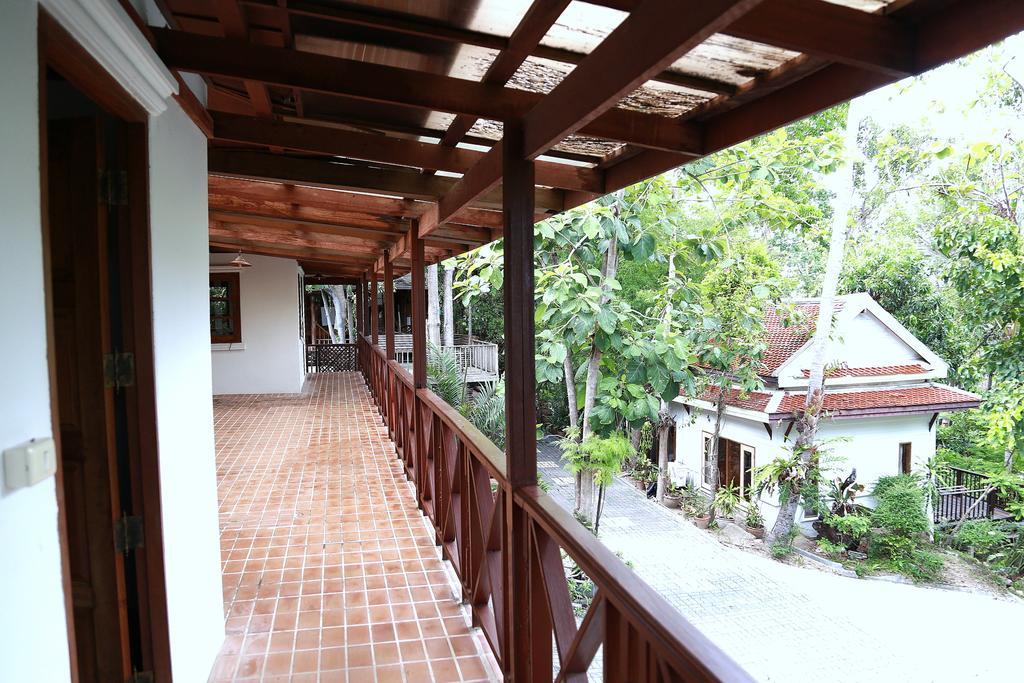 Reuanthai Village